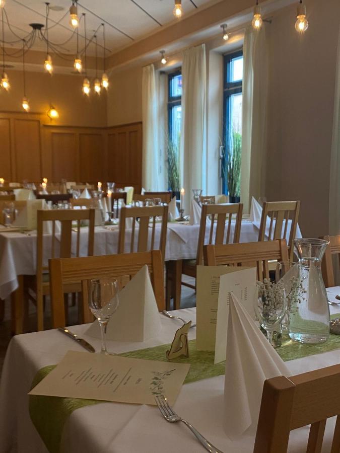Stadthotel Дегендорф Екстериор снимка