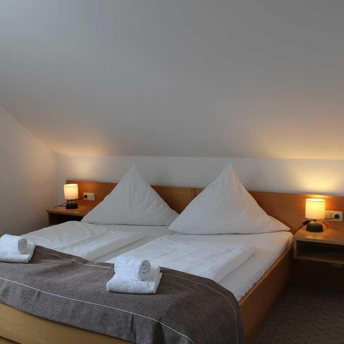 Stadthotel Дегендорф Екстериор снимка