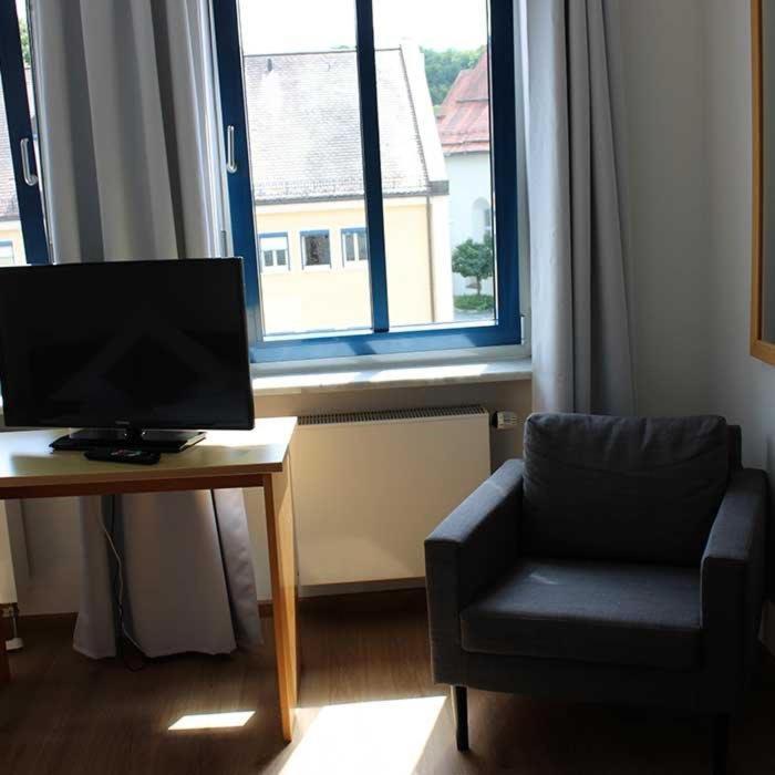 Stadthotel Дегендорф Екстериор снимка